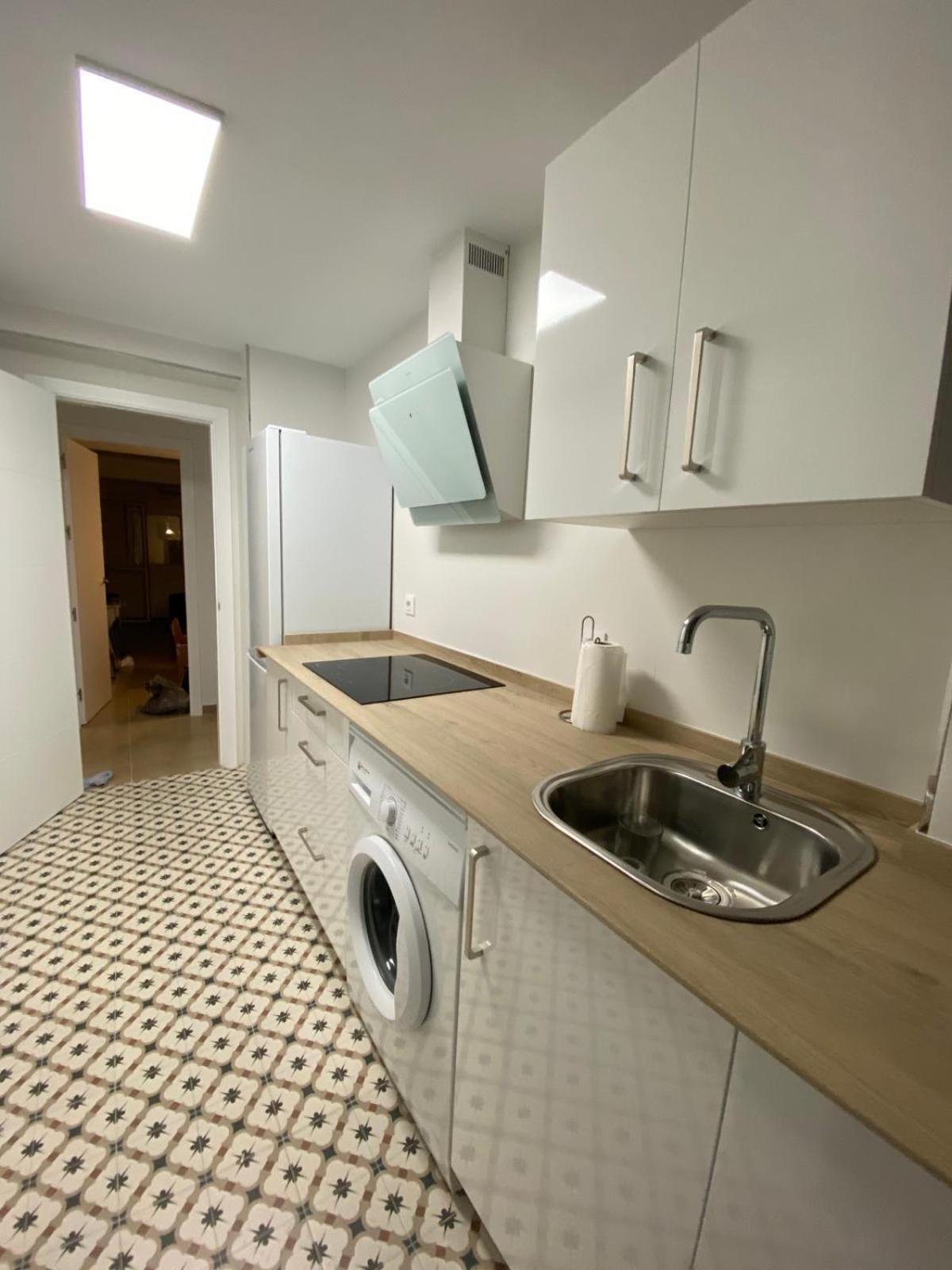 Fernandez Ladreda Apartment